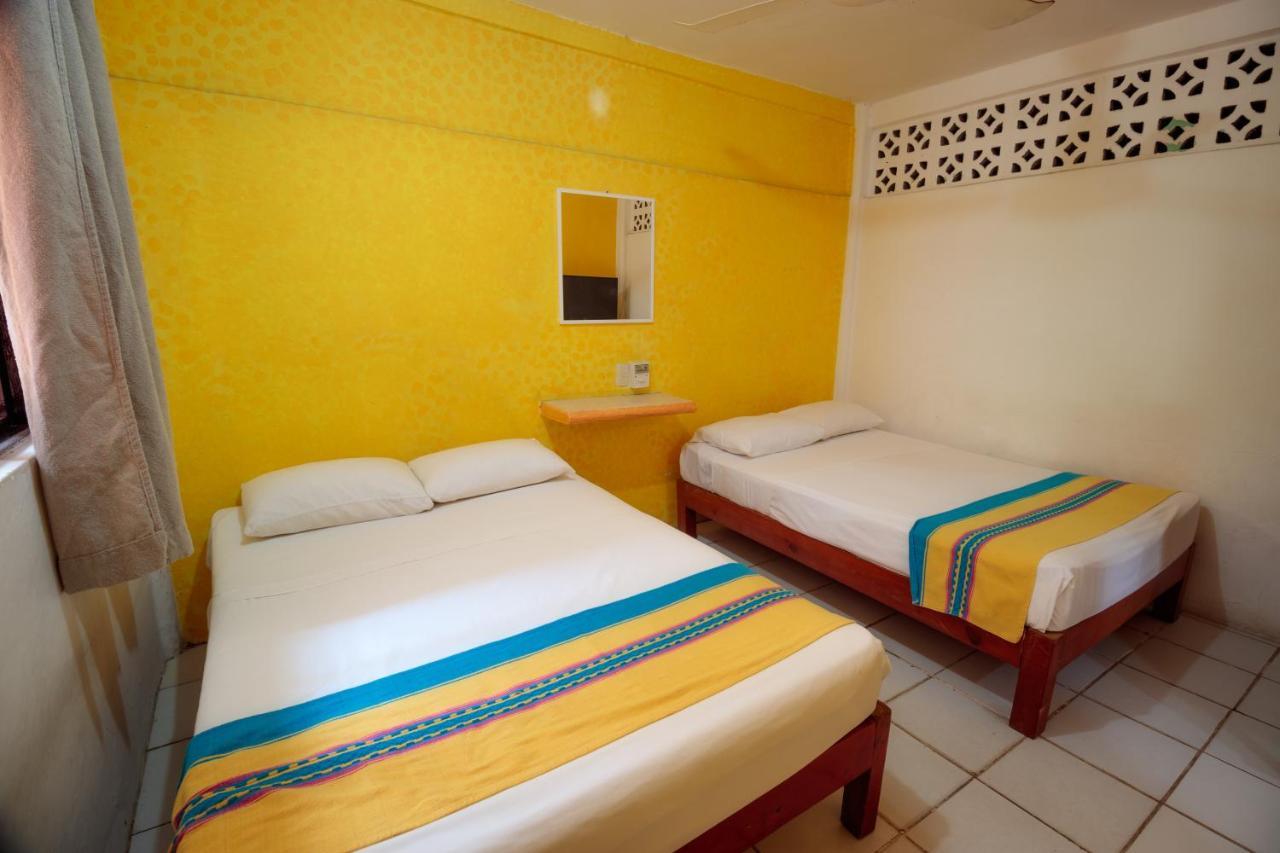 Hotel Bungalows Acuario بويرتو إسكونديدو المظهر الخارجي الصورة