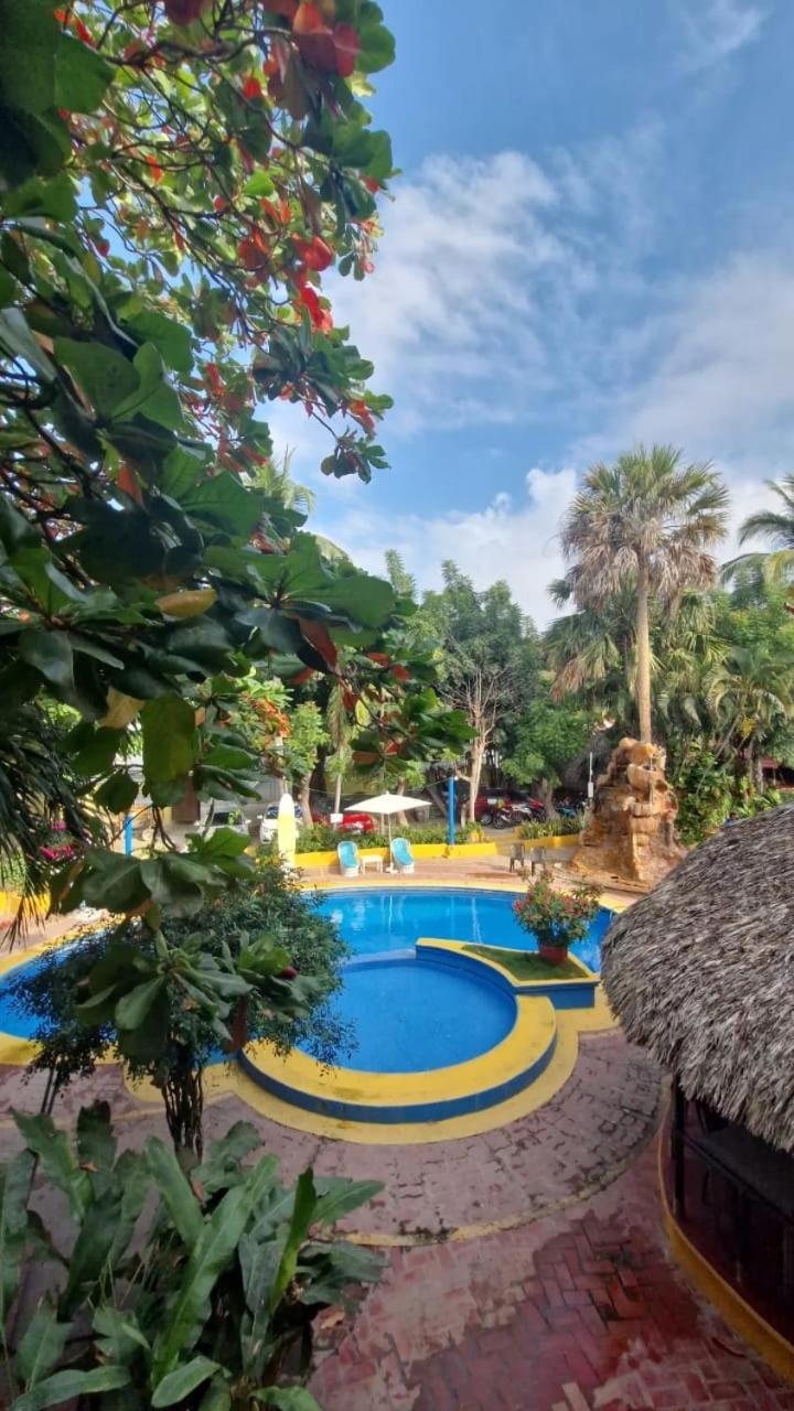 Hotel Bungalows Acuario بويرتو إسكونديدو المظهر الخارجي الصورة