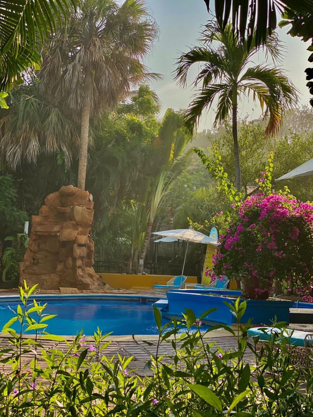Hotel Bungalows Acuario بويرتو إسكونديدو المظهر الخارجي الصورة