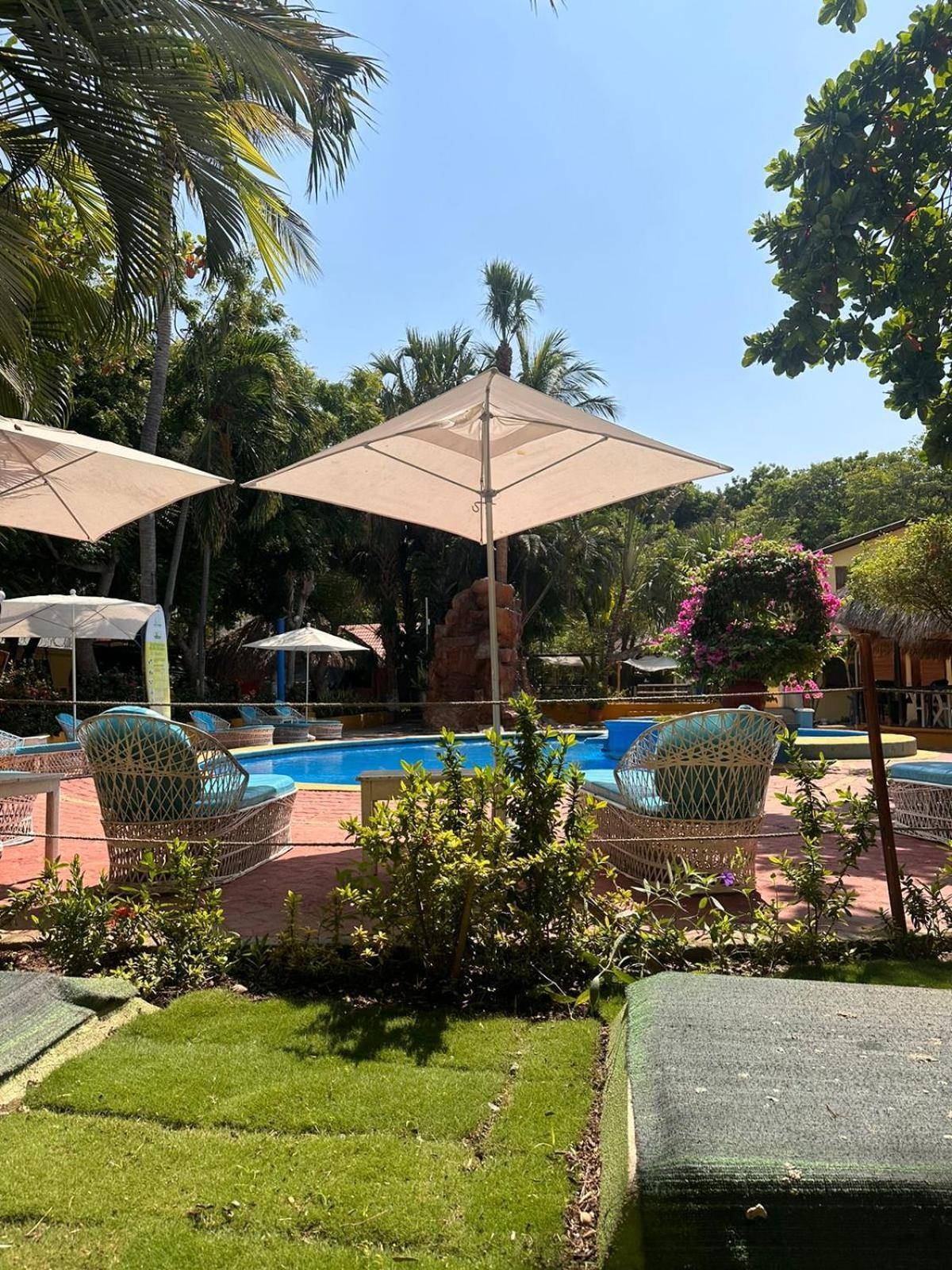 Hotel Bungalows Acuario بويرتو إسكونديدو المظهر الخارجي الصورة